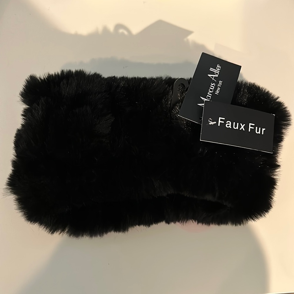 Beautiful, soft faux fur headband/head wrap. Never worn. Brand new!